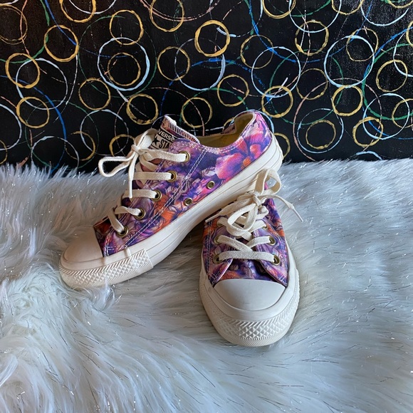Floral converse - Picture 2 of 6